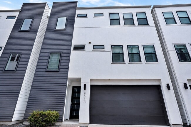 Foto del edificio - 838 Fisher St