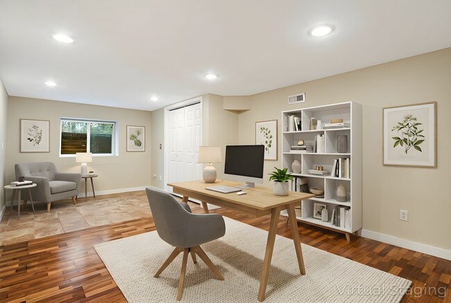 Foto del edificio - Rural Retreat in Candler with Bonus Room (Heat, Water, & Lawn Maintenance Included)