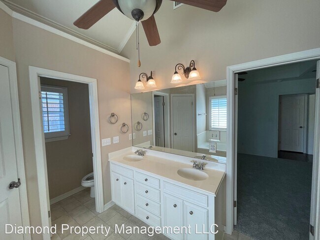 Building Photo - 4 br, 2 bath House - 2914 Le Oaks