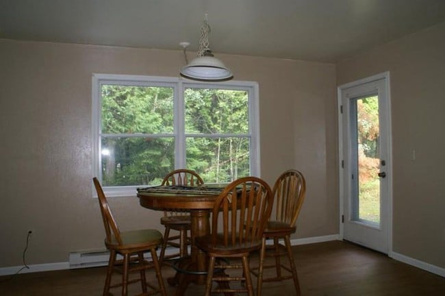  - 43-45 E Bagnall Rd