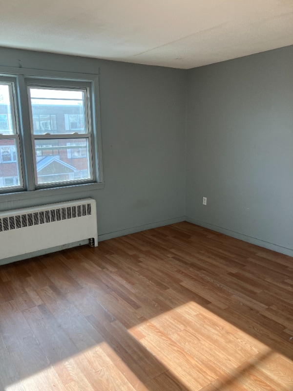 Building Photo - 928 Wethersfield Ave