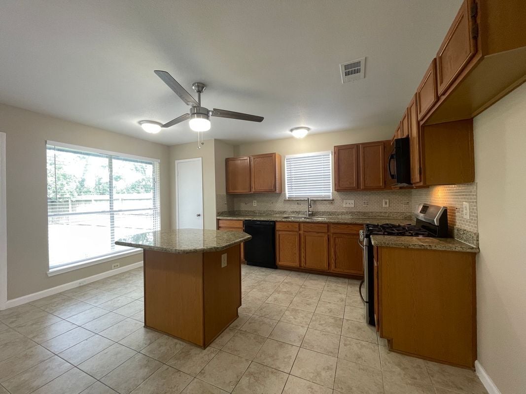 Foto del edificio - 3611 Shadow Trail