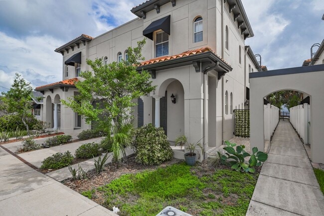 Photo - South Tampa 3 Bed / 2 Bath / 1 Car Garage ... House