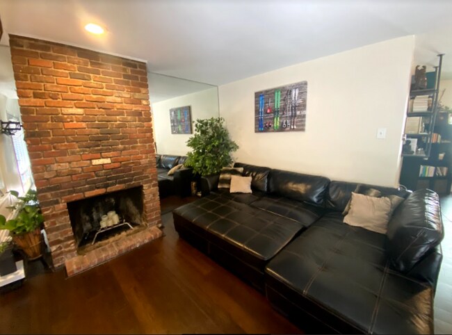 Foto del edificio - 734 Maryland Ave