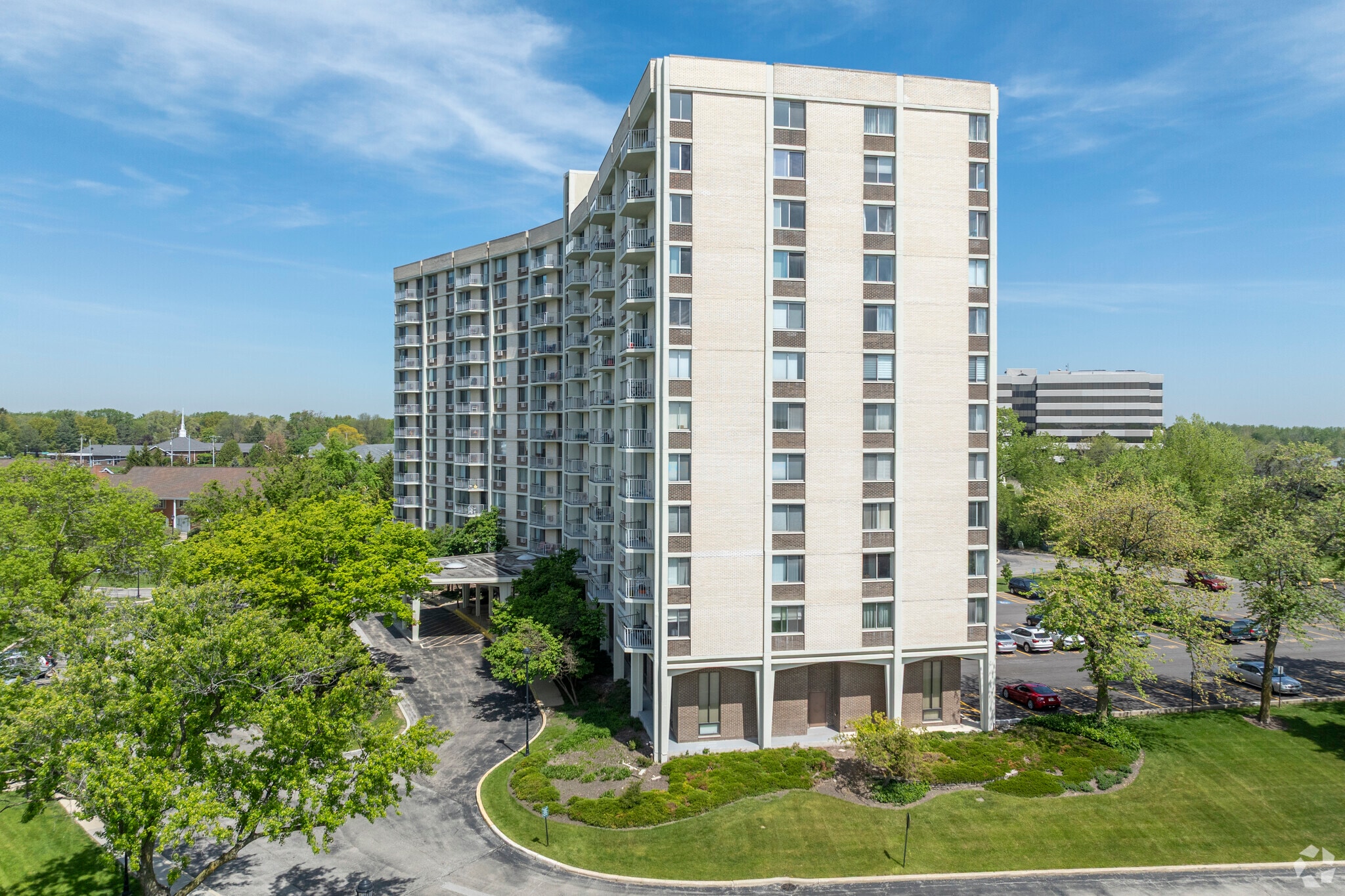 Oakbrook Towers West