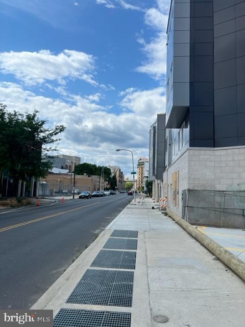 Building Photo - 632 N 13th St