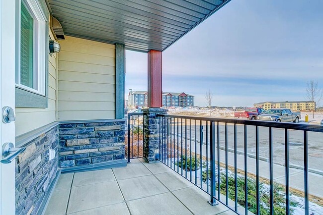 Building Photo - Emerald Hills Apartments