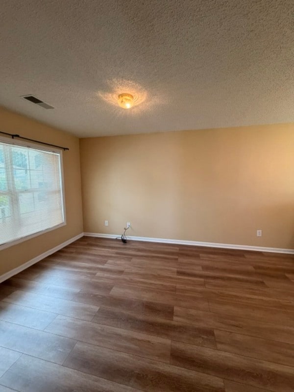 Building Photo - 25 Willow Hurst Ct