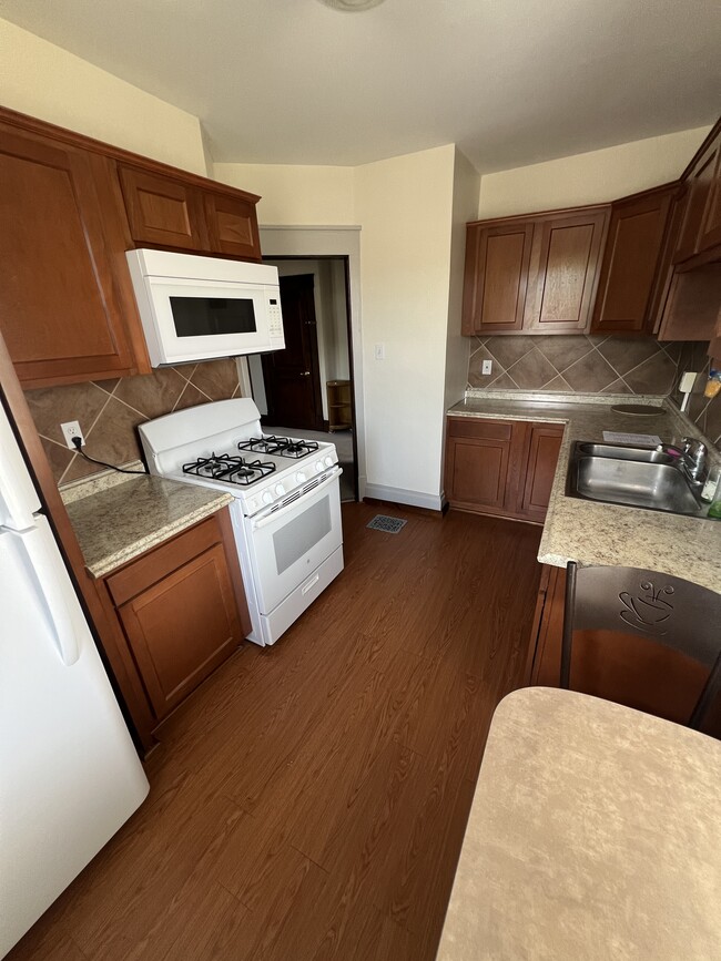 Building Photo - 277 Dravo Ave