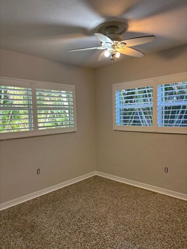 Foto del edificio - For Rent in Southgate