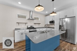 Building Photo - Sutherland Loft Townhouses