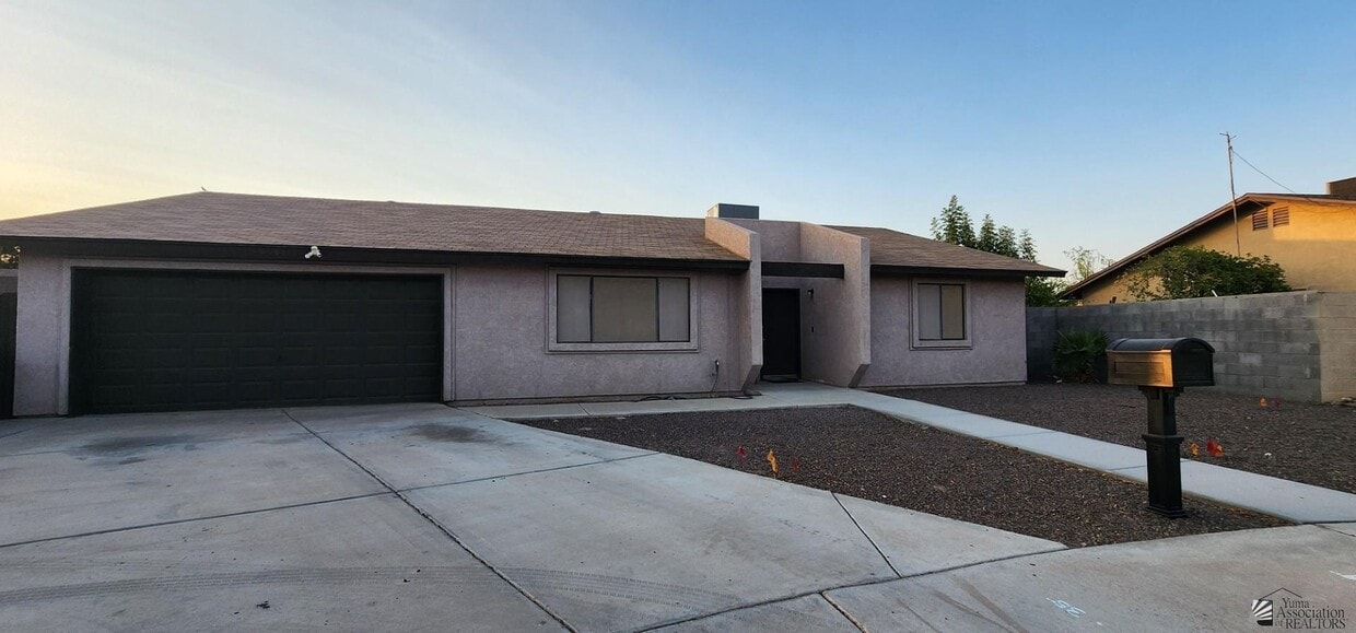 Foto principal - 2088 W Del Sol Ln