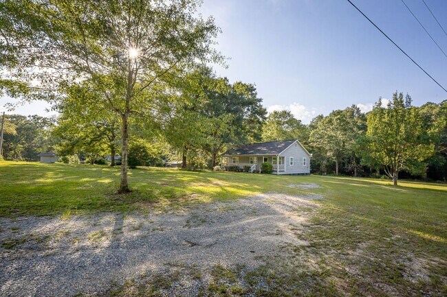 Foto del edificio - Peaceful Country Living on 2.4 Acres in Saucier