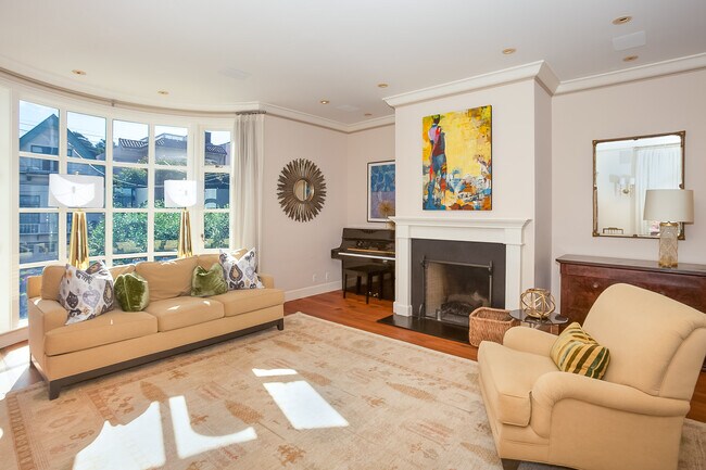 Building Photo - 222 El Camino Del Mar