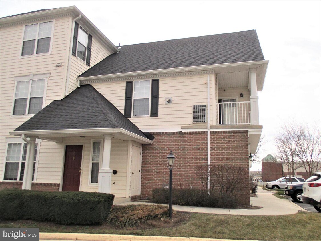 Foto principal - 25320 Lake Mist Square