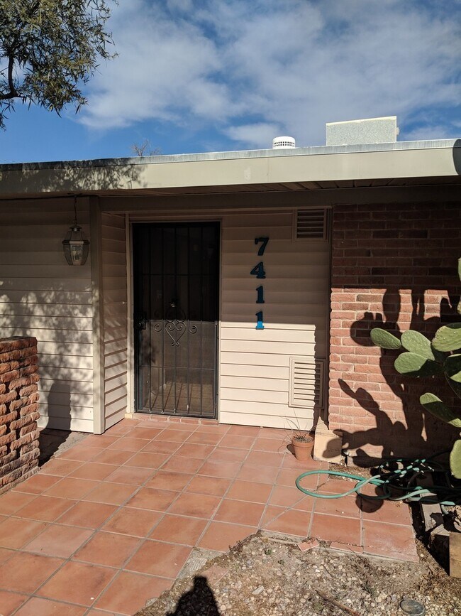 Foto del edificio - 3 Bedrooms 2 Bath Eastside Rental