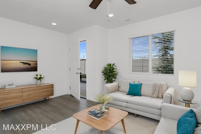 Building Photo - 3 br, 2.5 bath House - Brand New 3-Story T...