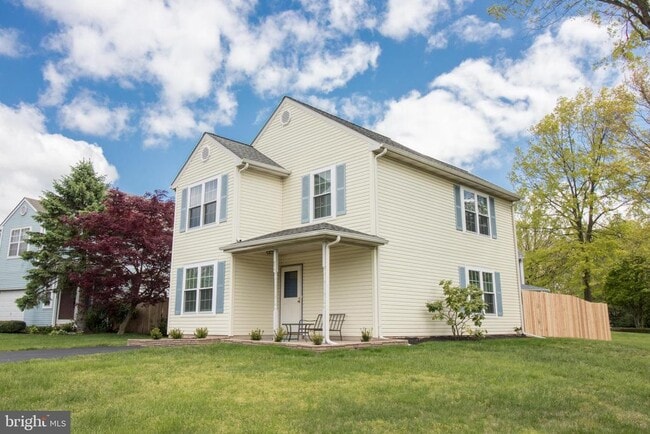Building Photo - 254 Stanford Pl