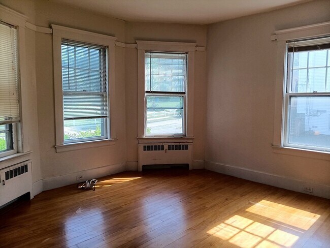 Building Photo - 451 Wolcott St