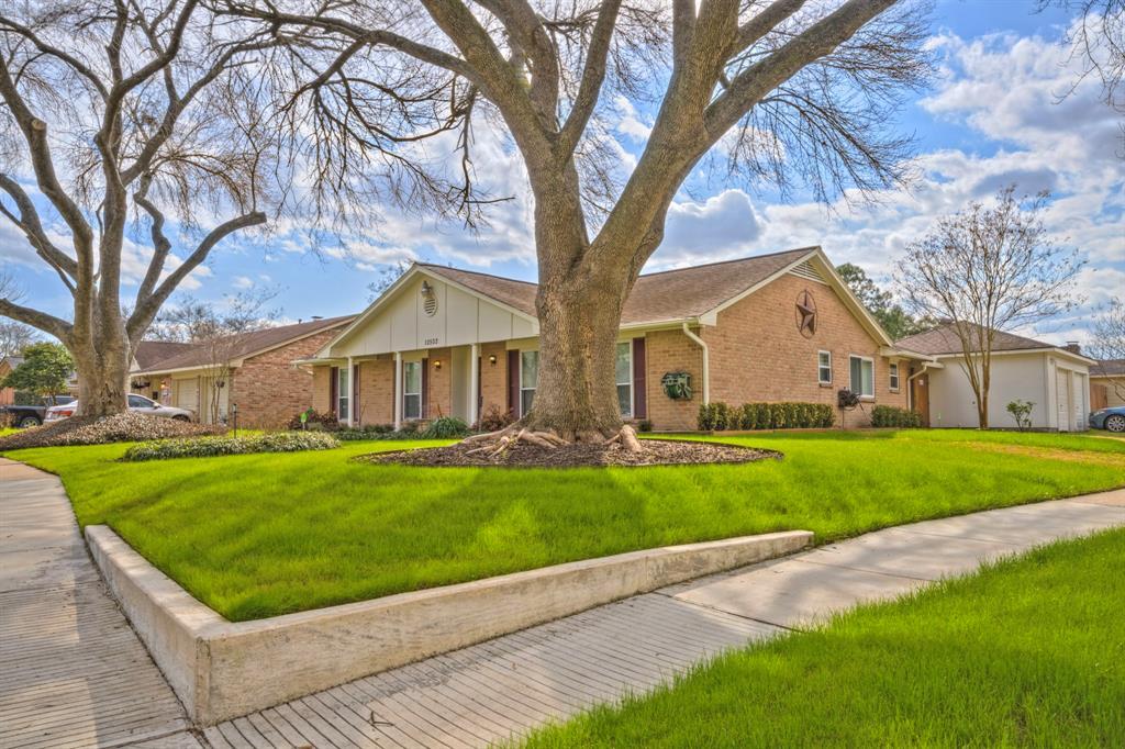 Foto principal - 10502 Caravan Dr