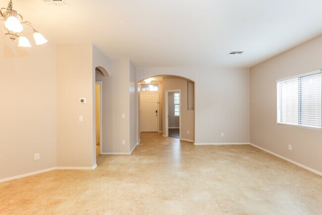 Foto del edificio - 4629 W Fortune Dr