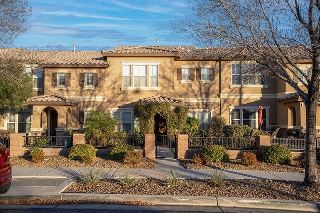 Foto del edificio - 2074 Waterlily View St