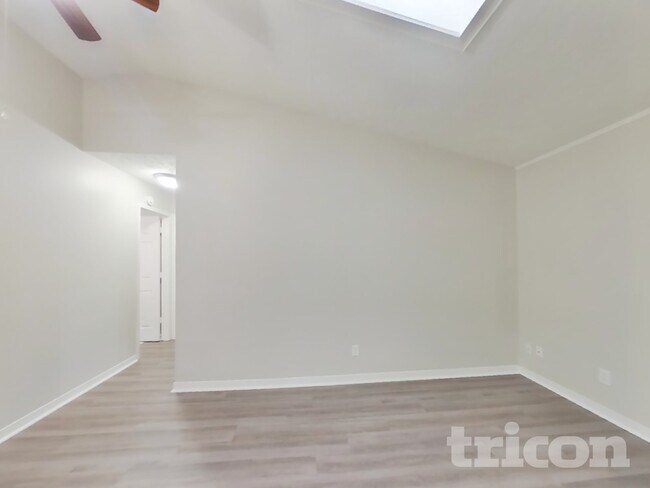 Foto del edificio - 222 Georgetown Rd