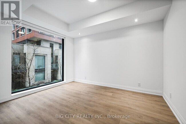 Photo du bâtiment - 36 Brentcliffe Rd