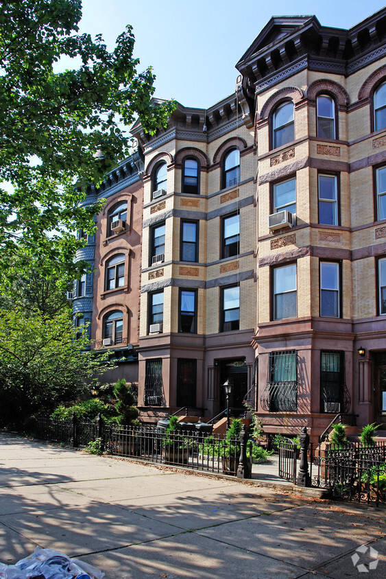 Primary Photo - 434 3rd St