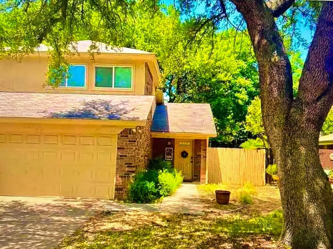 Photo - 536 Essex Pl (Euless, TX)