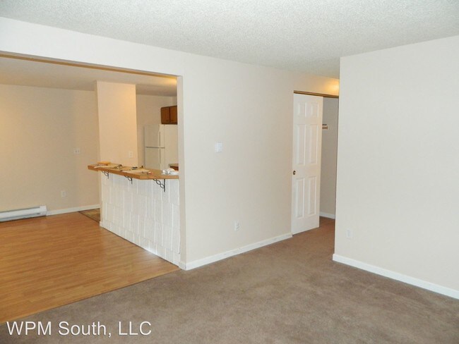 Building Photo - 4104 S 38th St