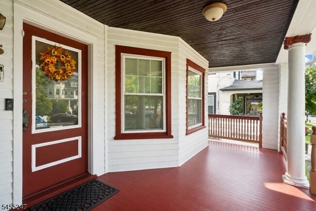 Building Photo - 165 Claremont Ave