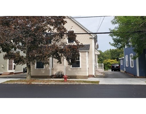 Building Photo - 520 Merrimac St