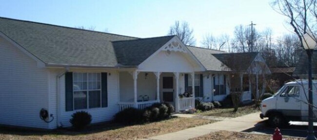 Foto del edificio - 1700 Florence Rd