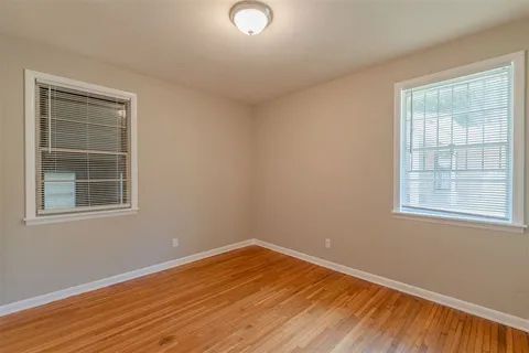 Foto del edificio - 3349 Northmoor Ave