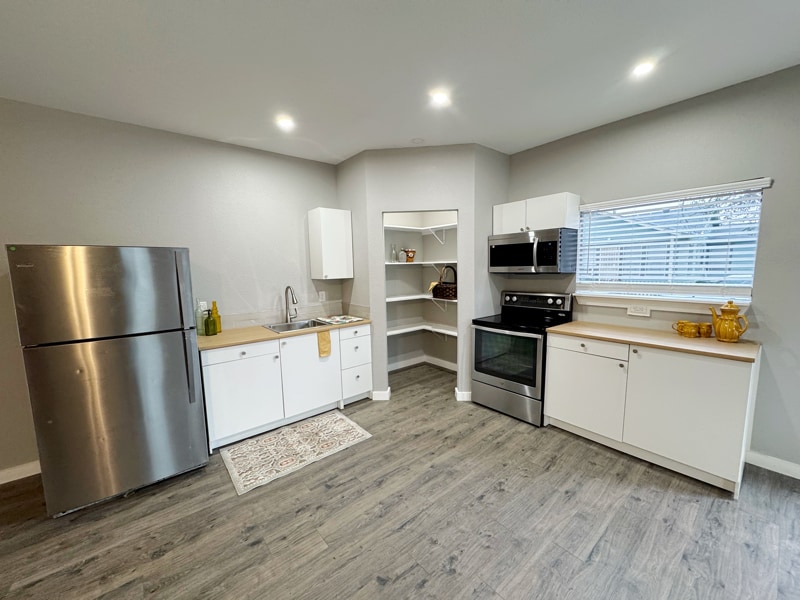 Photo - 142 Avant Ave