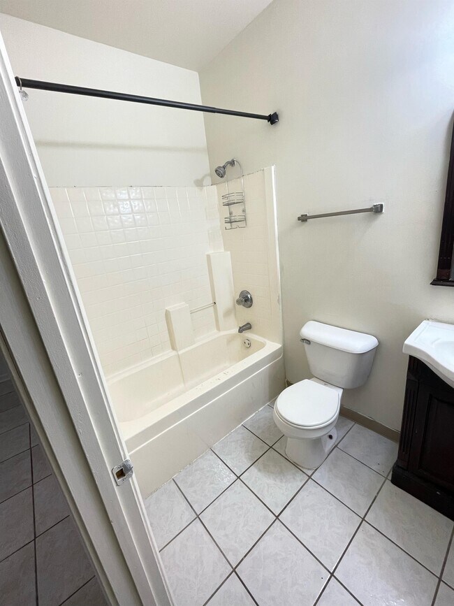 Foto del edificio - 3518 W Lexington St