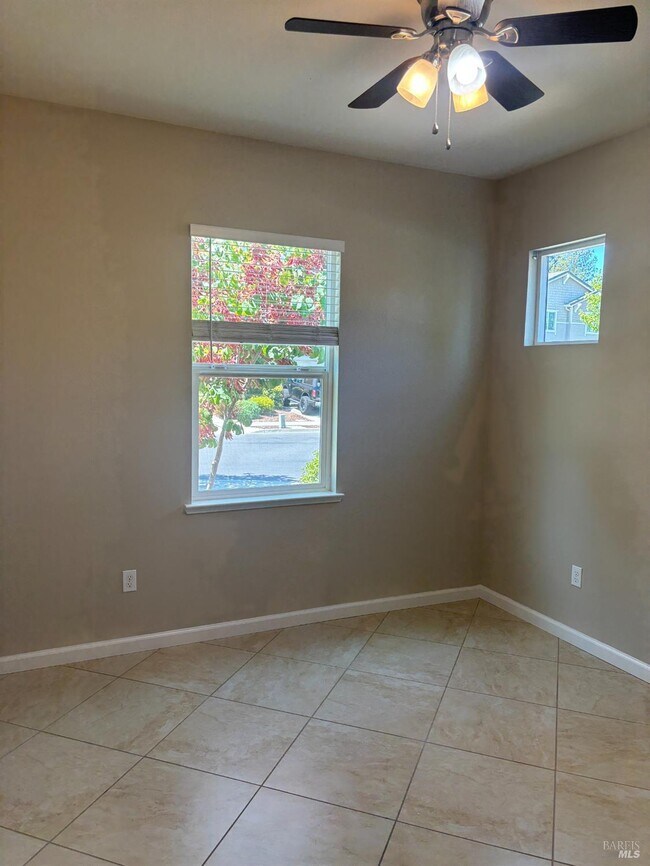 Foto del edificio - 5114 Kolton Pl