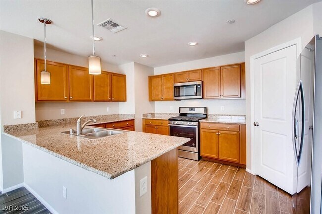 Building Photo - 3116 Paladi Ave