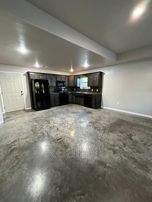 Foto del edificio - 11646 County Rd 3585
