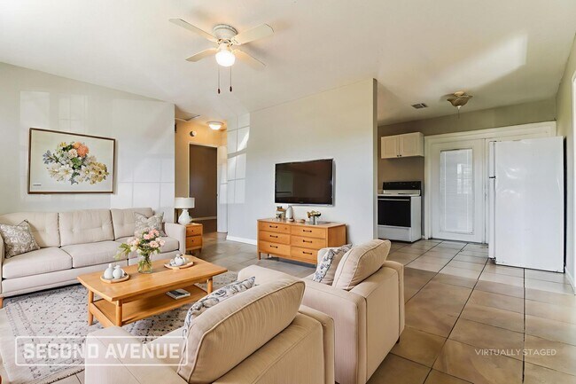 Foto del edificio - 9547 Starkey Rd