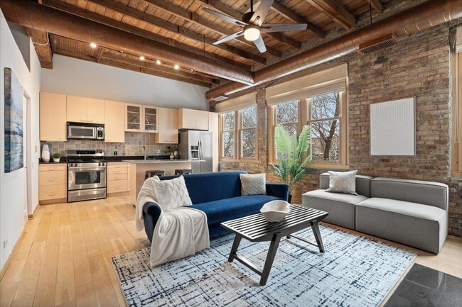 Building Photo - 2510 N Wayne Ave