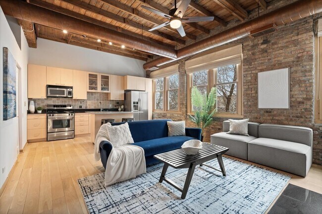 Foto del edificio - 2510 N Wayne Ave