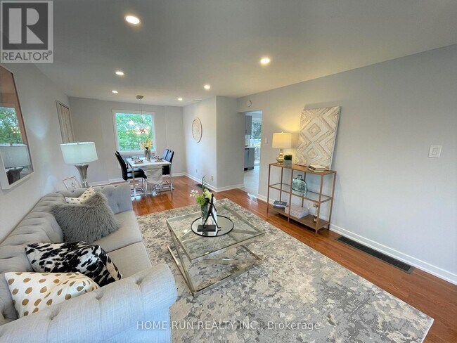 Photo du bâtiment - 42 Walgate Ave