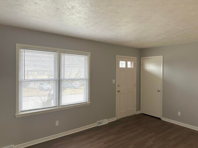 Foto del edificio - 1186 Merewood Dr