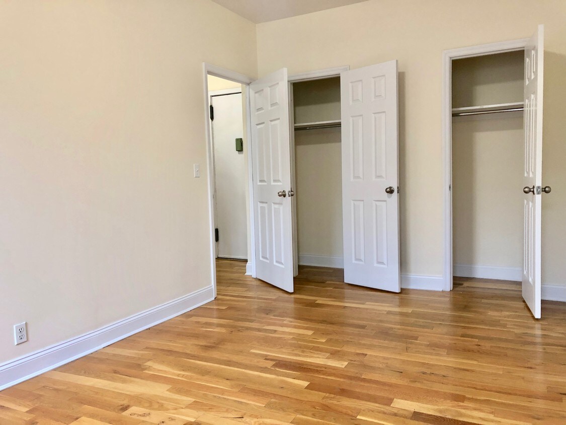 Foto principal - 410 W 128th St