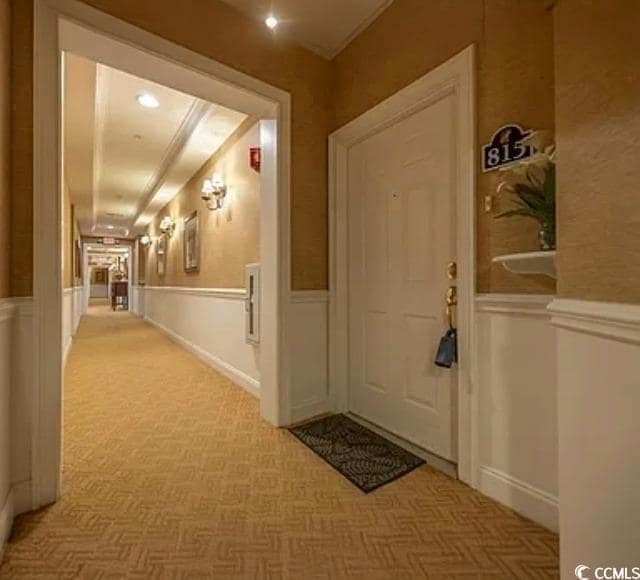 Building Photo - 6203 Catalina Dr