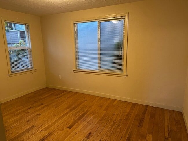 Interior Photo - East Vista