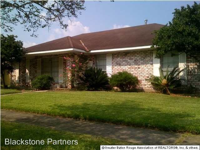 Foto principal - 3 br, 2 bath House - 5140 McCormick Ave.