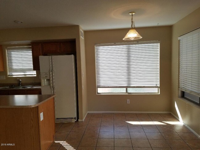 Building Photo - 16144 W Latham St